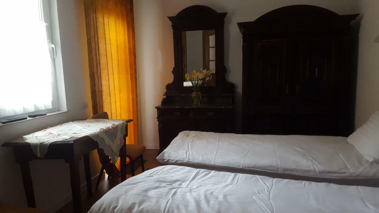 Room In An Old House Trouskavets Extérieur photo